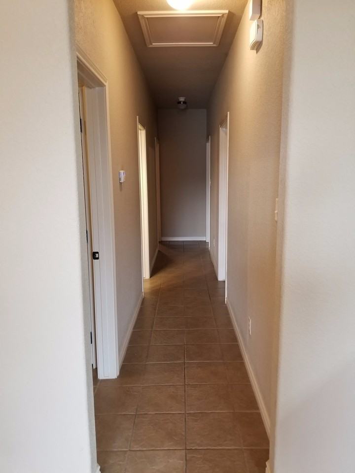 3831 Oldenburg Ln - Photo 7 of 15