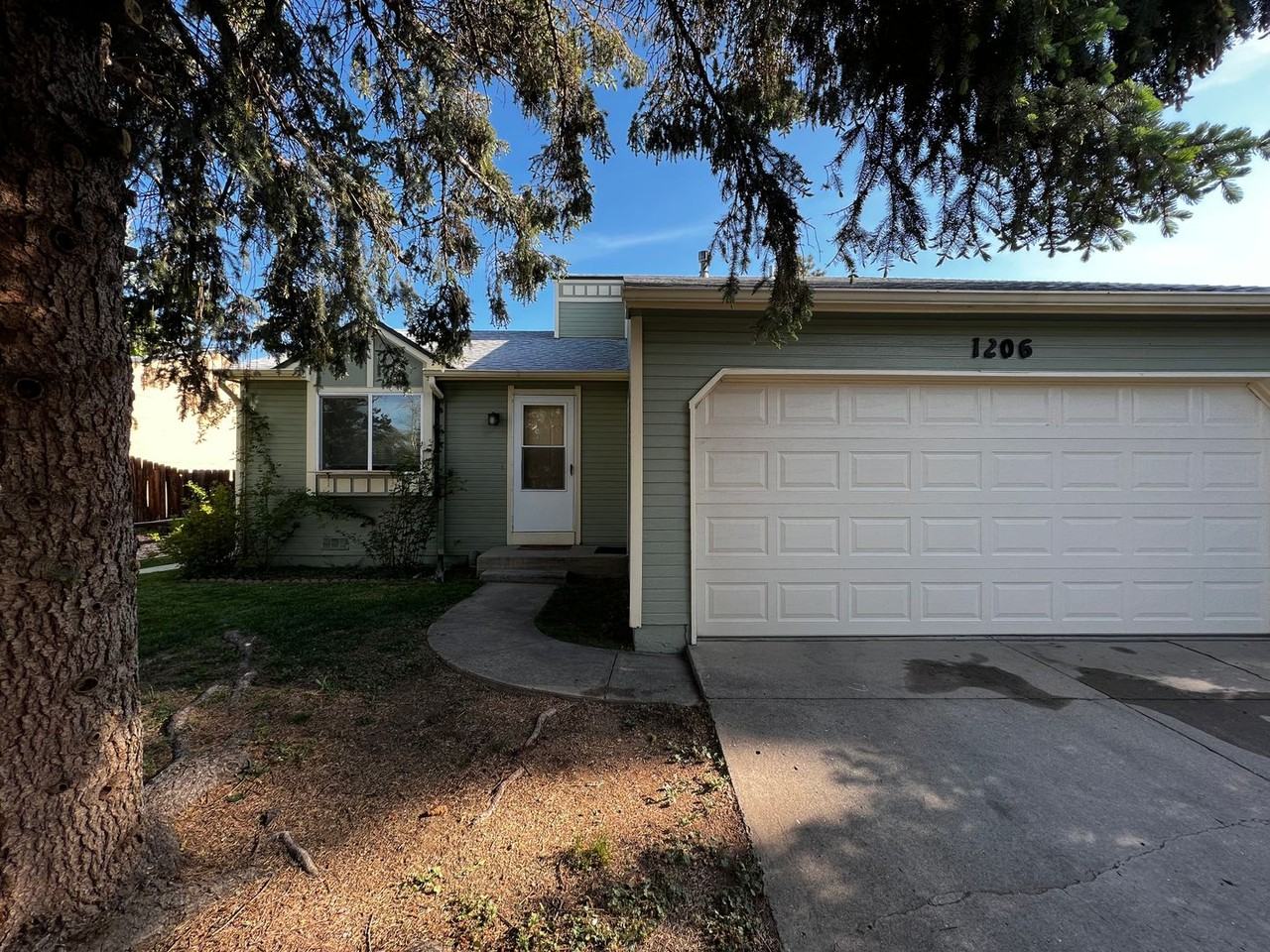 1206 Nez Perce Way - Photo 2 of 32