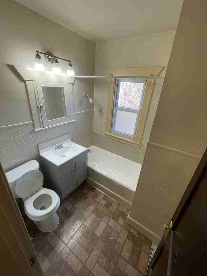 2950-2952 Kendall Street, Detroit, Michigan  48238 - Photo 3 of 26