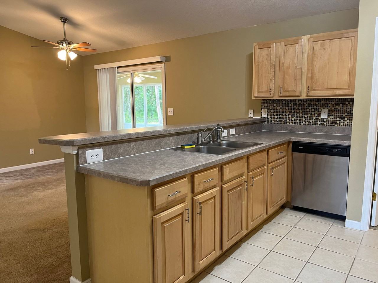 9 White Hawk Pl - Photo 6 of 27