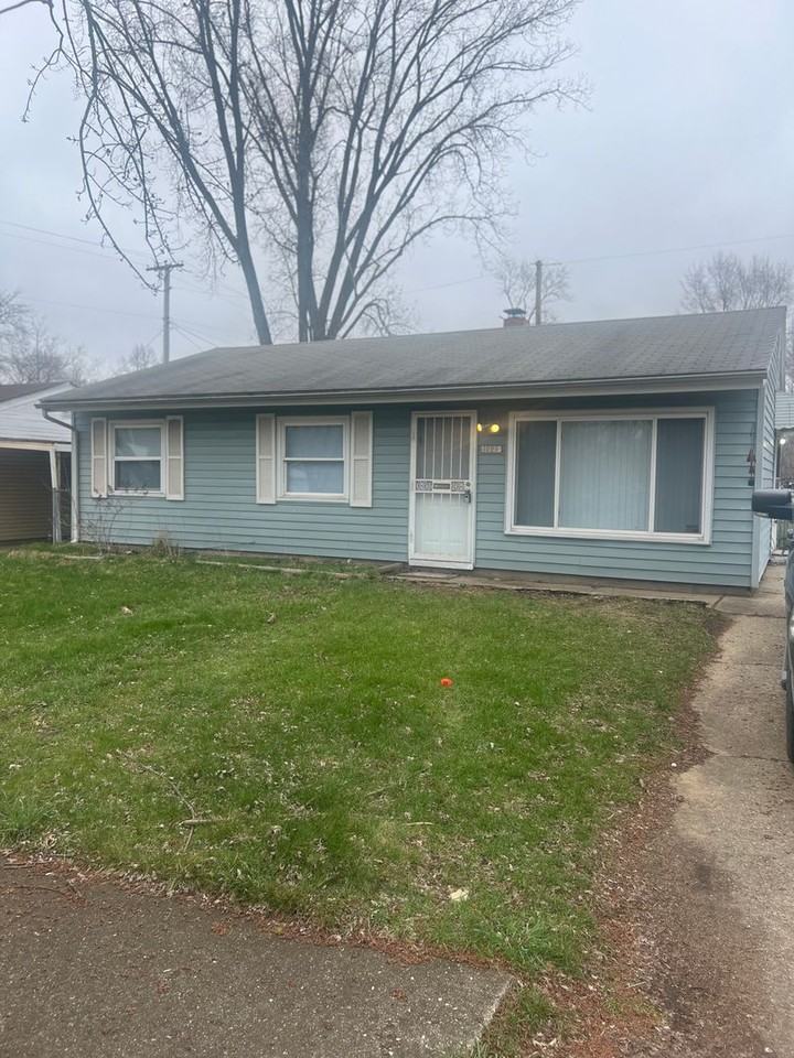 1029 Greene St - Photo 2 of 10