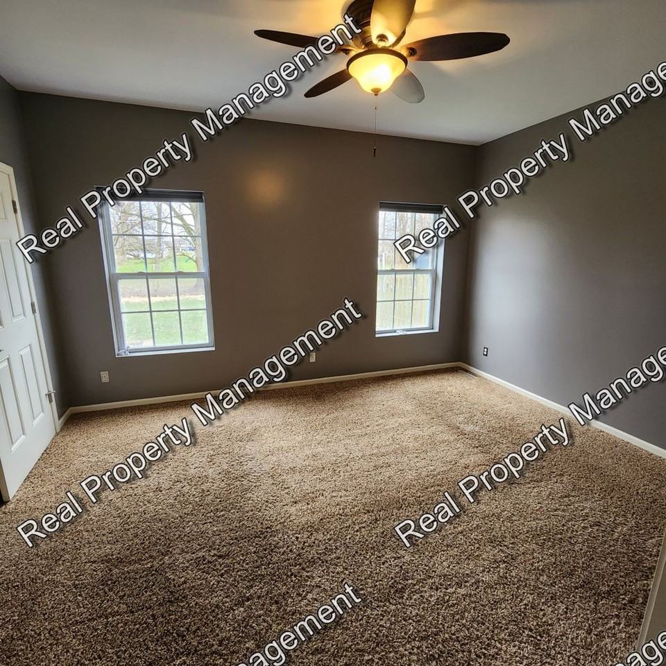 9405 W 142nd Pl - Photo 2 of 19