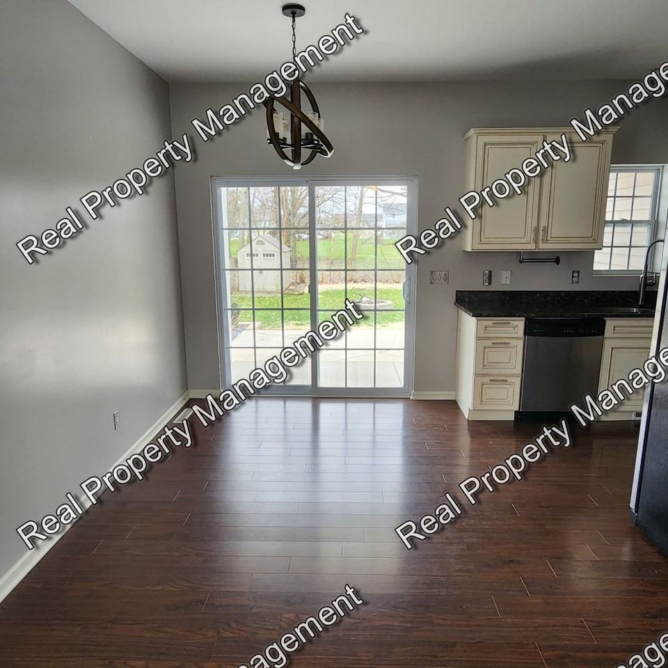9405 W 142nd Pl - Photo 5 of 19