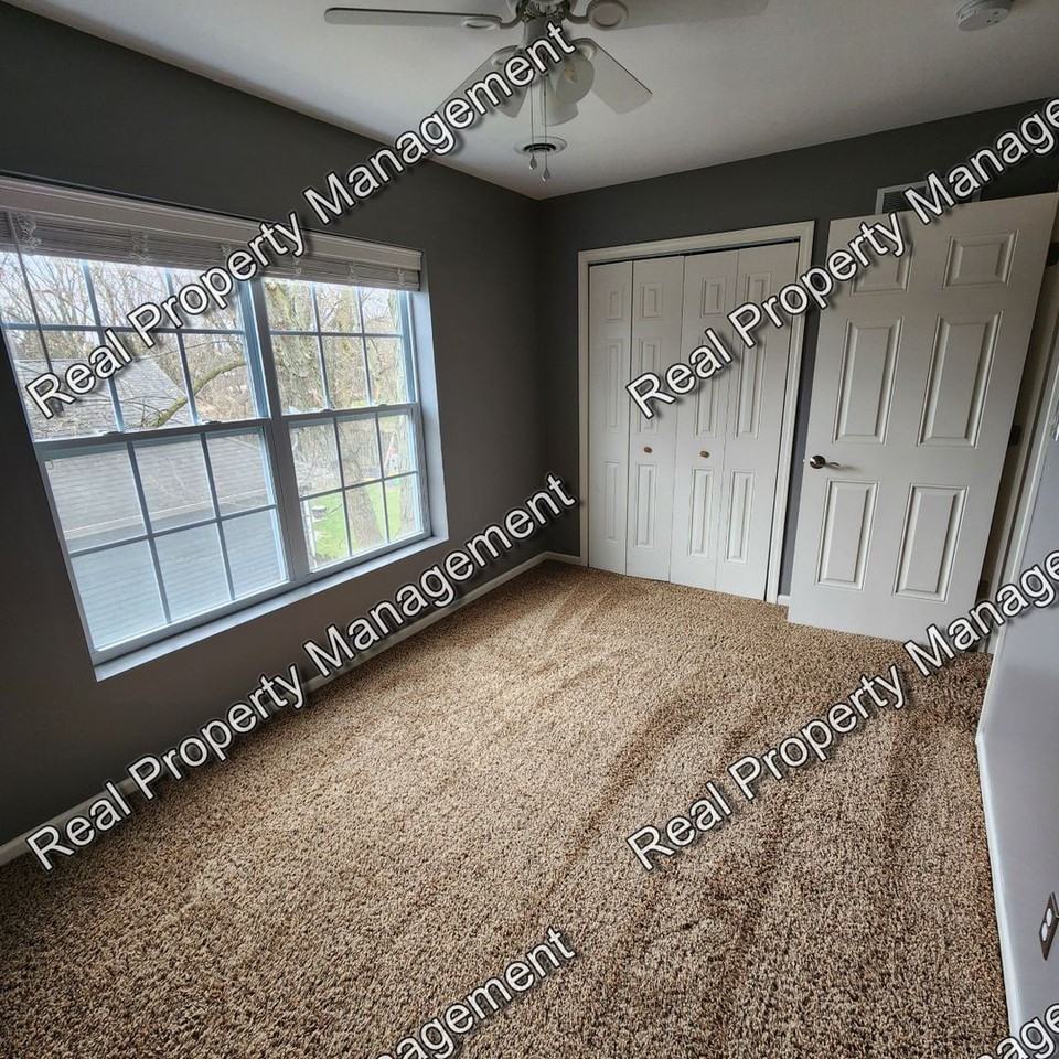9405 W 142nd Pl - Photo 7 of 19