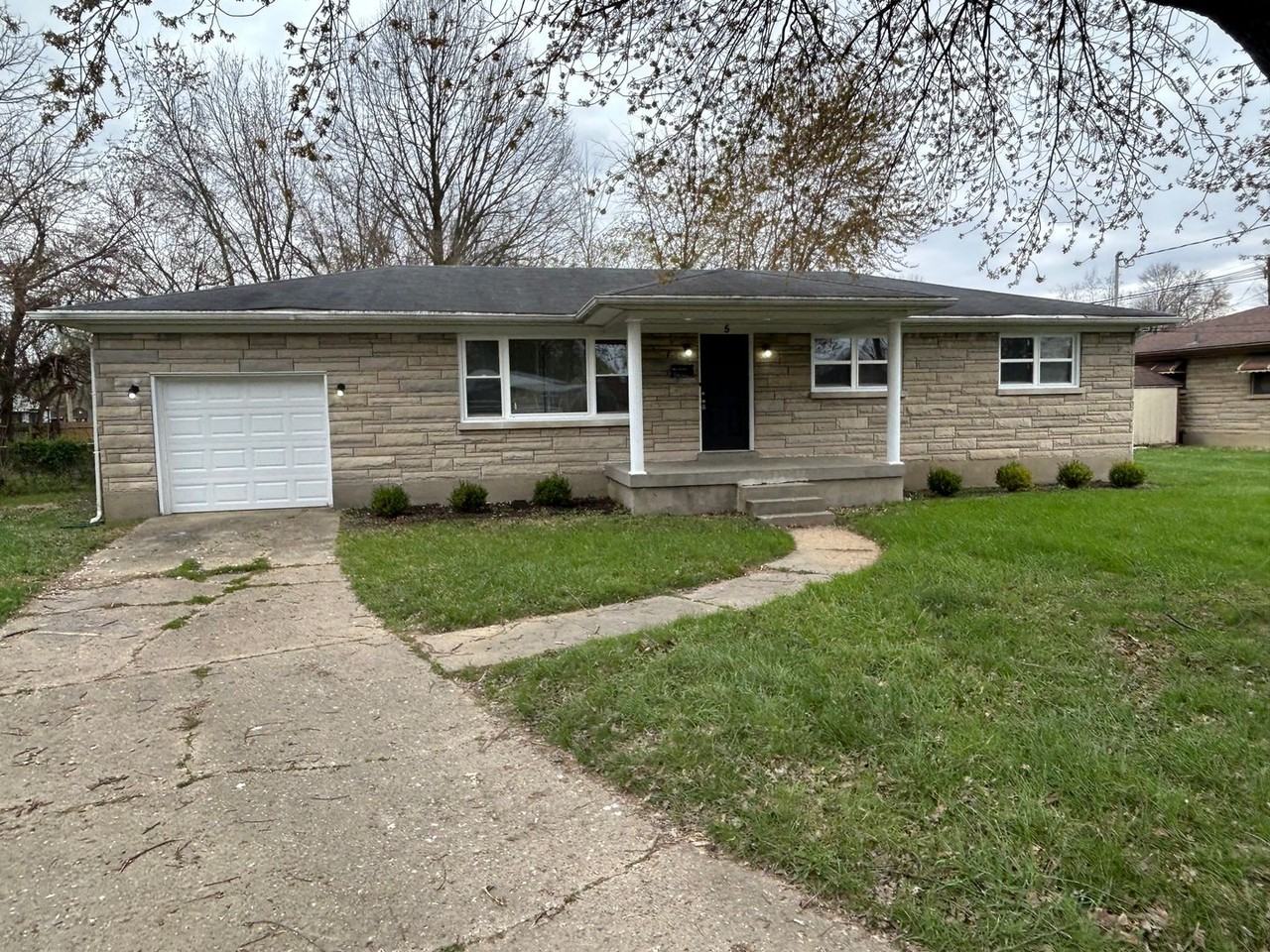 5 Priscilla Ct, Louisville, KY 40216 3 Bedroom House for 1,600/month