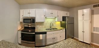 Commodore - Photo 1 of 1