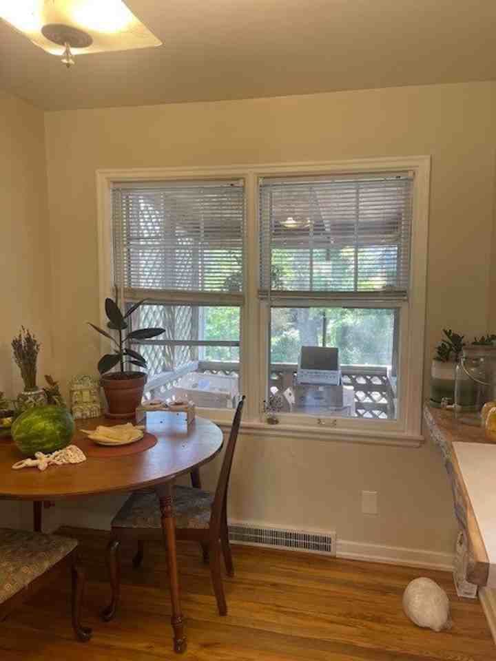 368 N 47th St - Photo 2 of 8