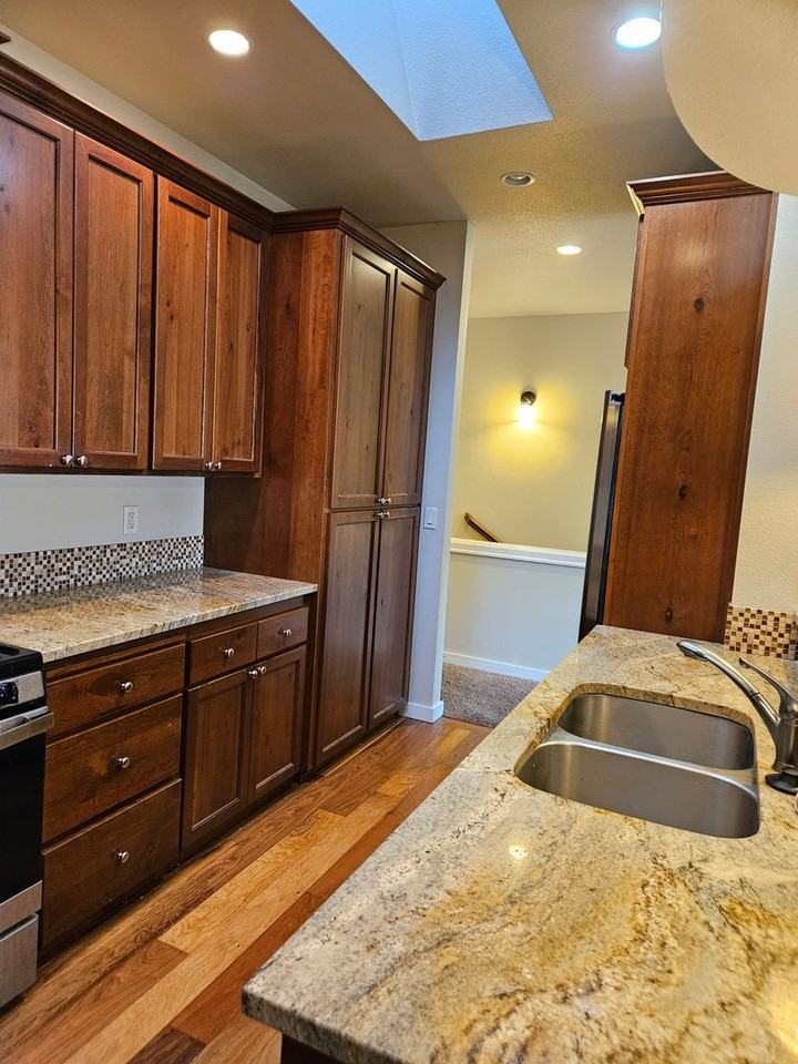 388 Market St Ne - Photo 6 of 23