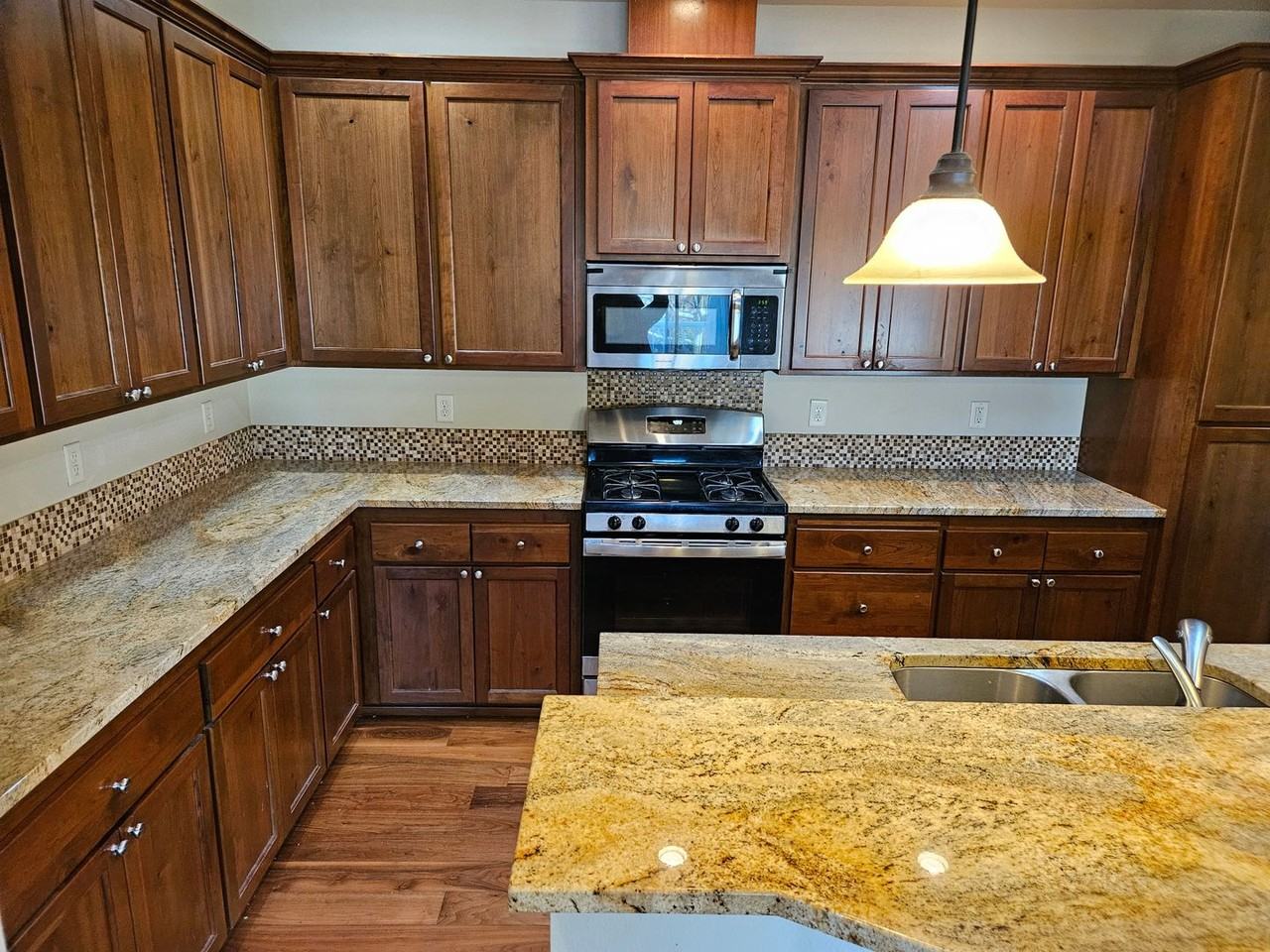 388 Market St Ne - Photo 7 of 23