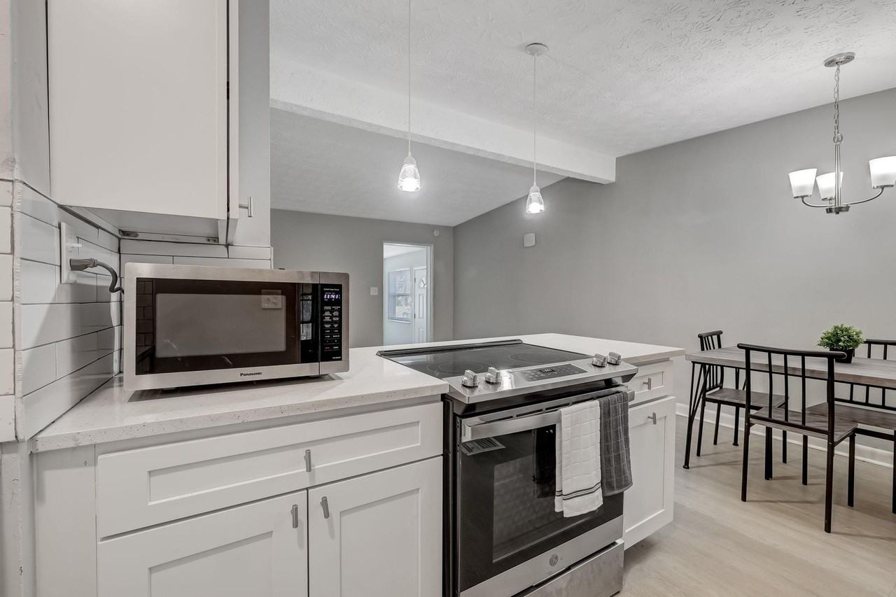 Lantana Avenue - Photo 6 of 10