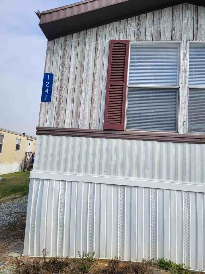 1241 Sonora Dr - Photo 3 of 12