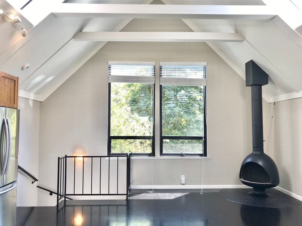388 Hermann St - Photo 3 of 27