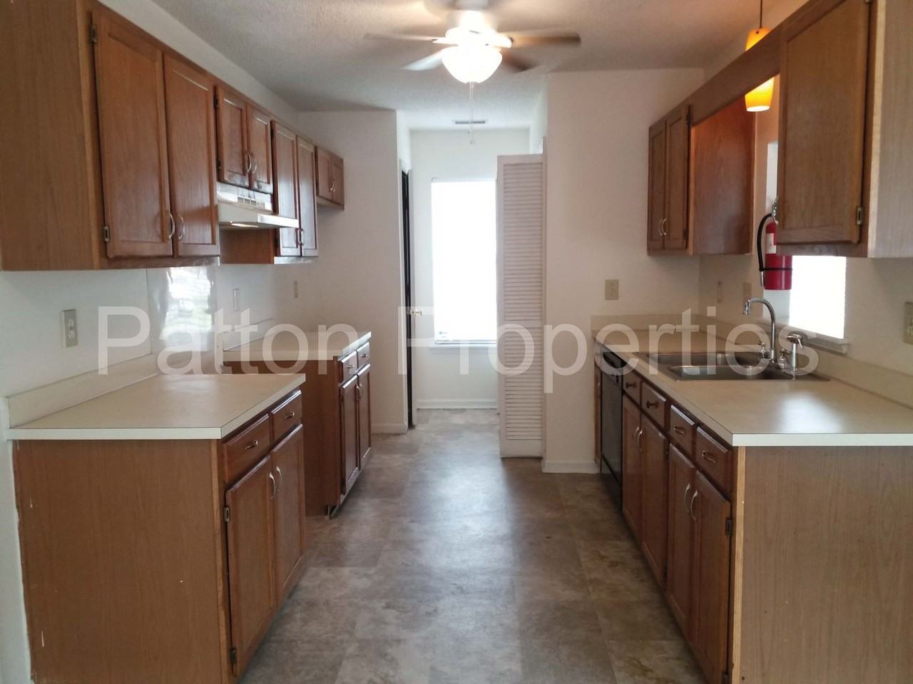 117 Green Rose Rd - Photo 5 of 21
