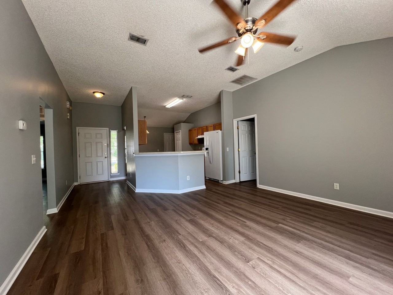 8382 Stelling Dr S - Photo 2 of 16
