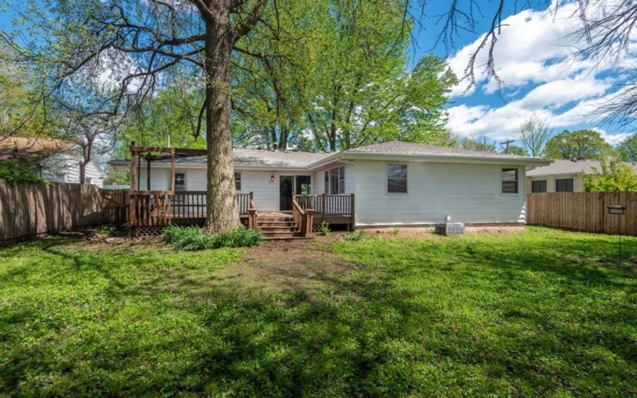 1857 S Glencrest Ave - Photo 2 of 17