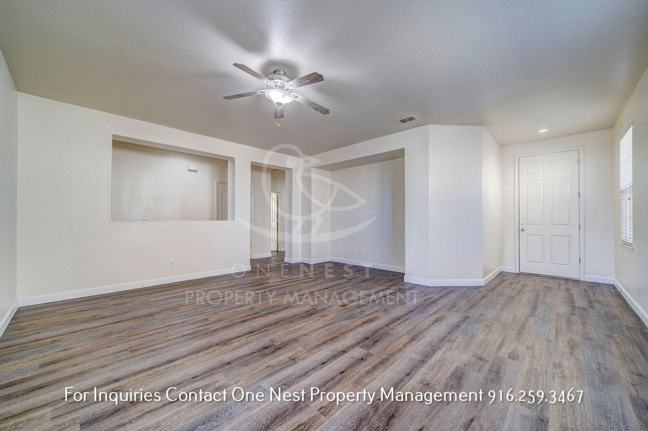 1343 Paddington Way - Photo 5 of 29