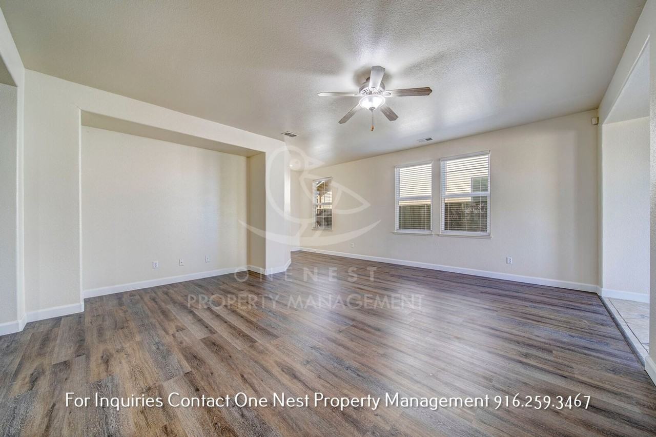 1343 Paddington Way - Photo 6 of 29