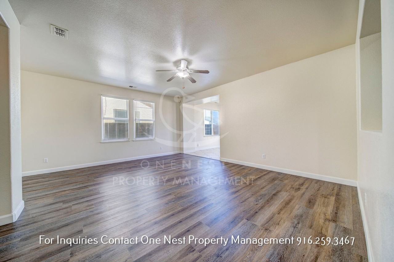 1343 Paddington Way - Photo 7 of 29