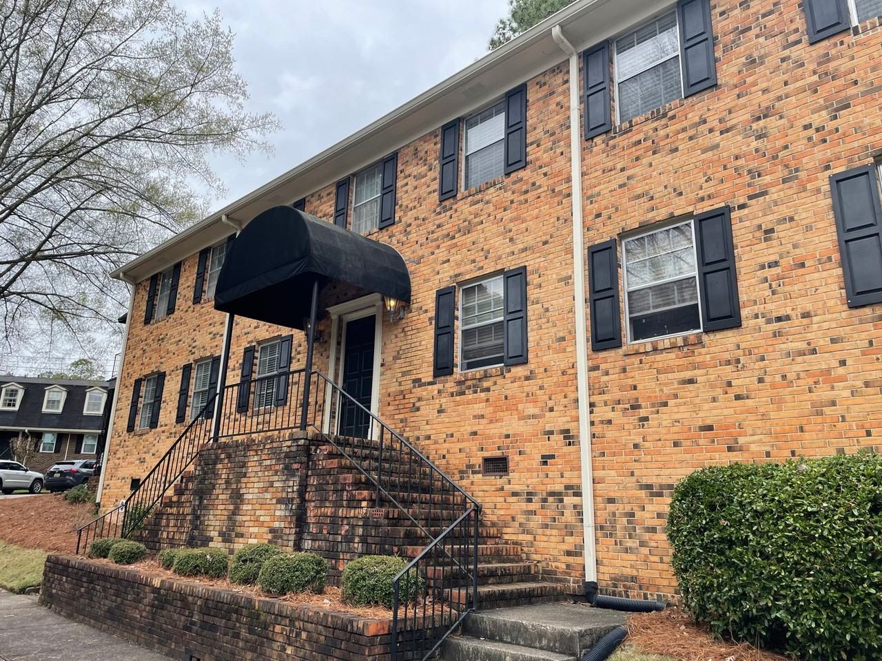 849 Vestavia Villa Court #D - Photo 3 of 35