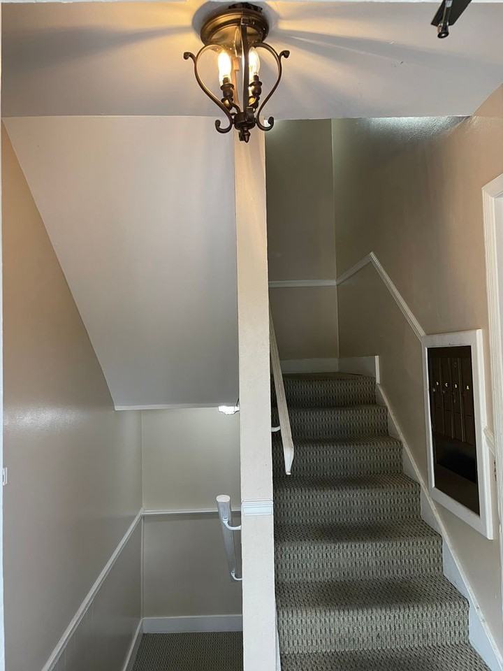 849 Vestavia Villa Court #D - Photo 4 of 35