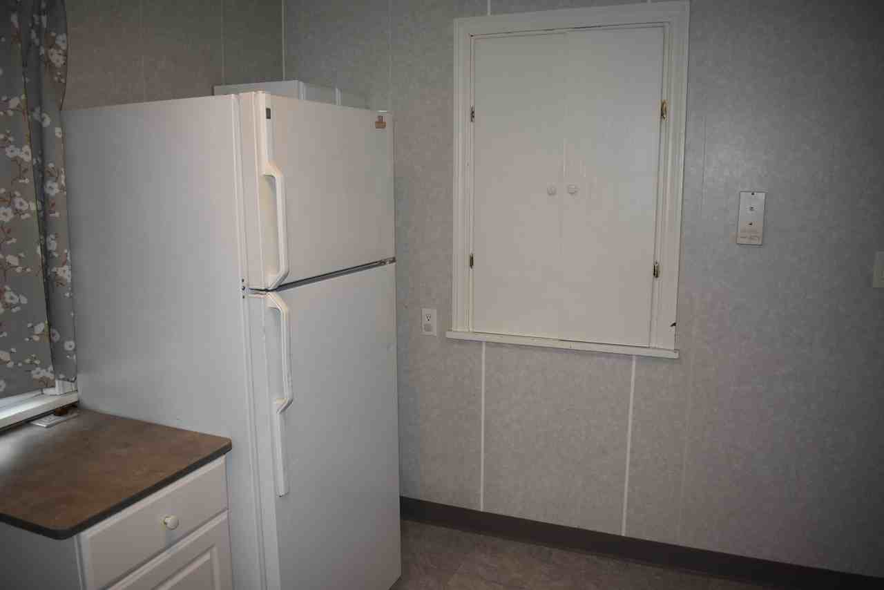 153 46th St Sw - Photo 2 of 11