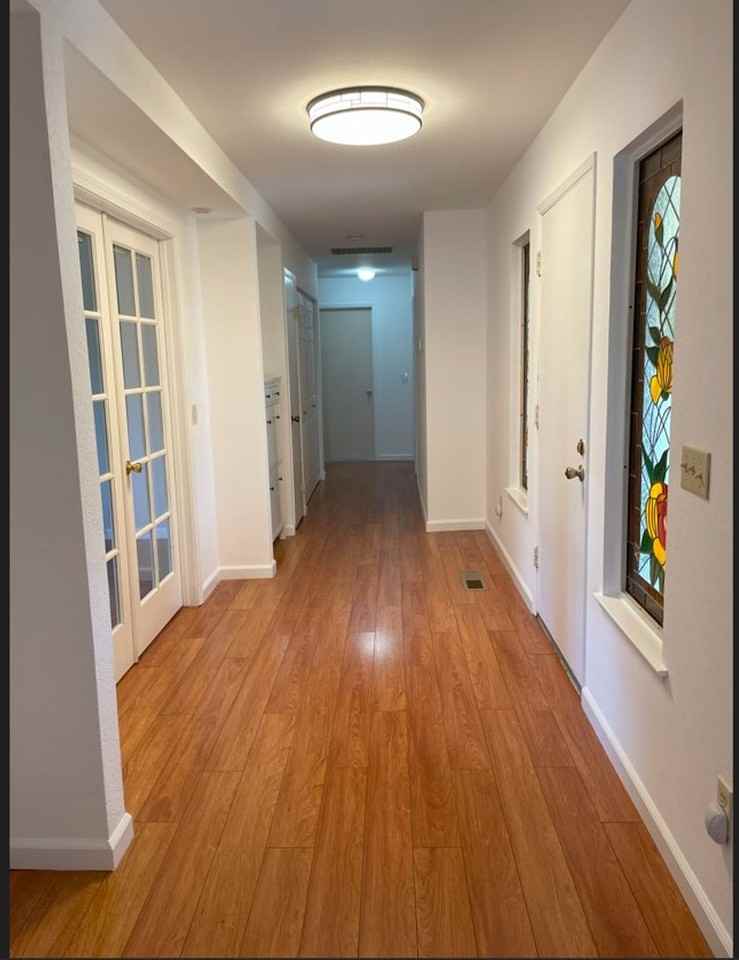 6076 Della Ct - Photo 2 of 8