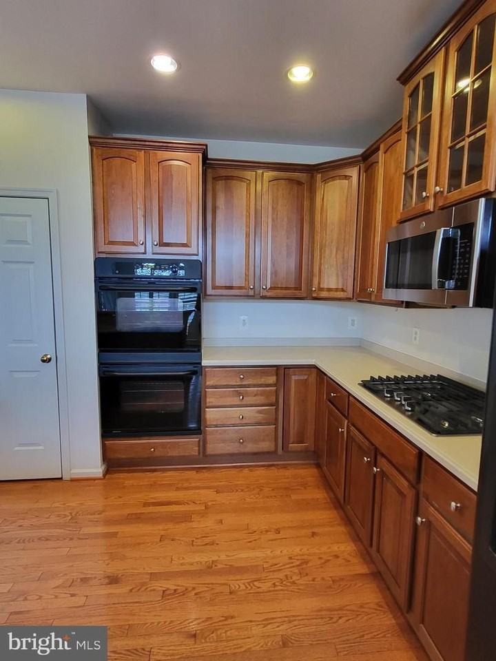 19195 Sweig Ter - Photo 2 of 12