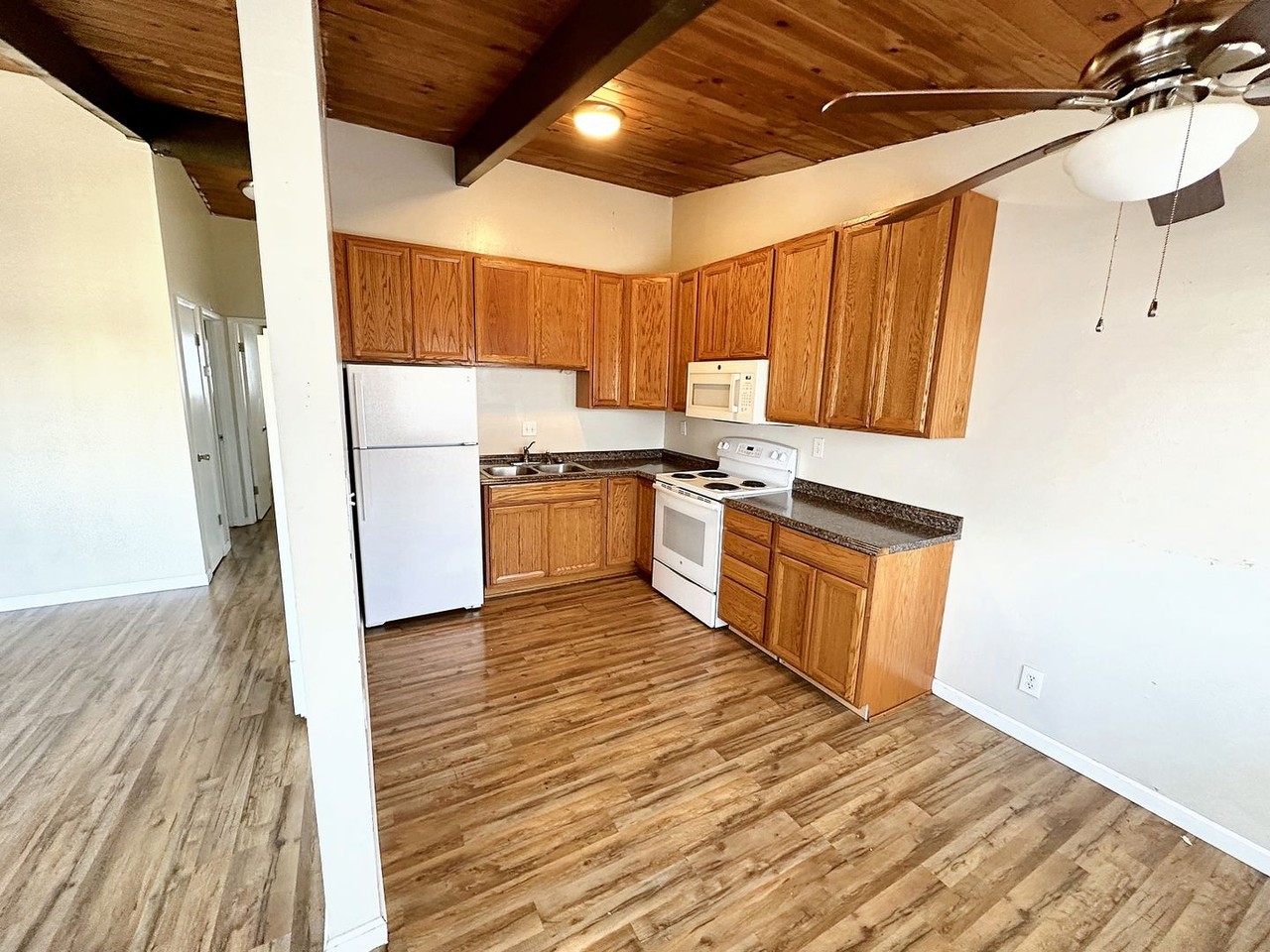 141 Maher Ct - Photo 3 of 10