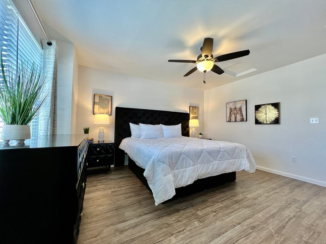 815 W Pearl St - Photo 6 of 20