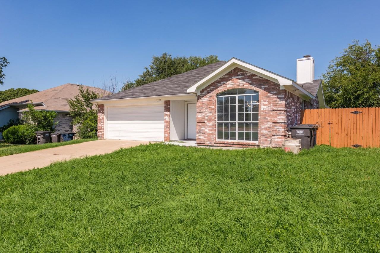 3720 Garden Springs Dr - Photo 2 of 29