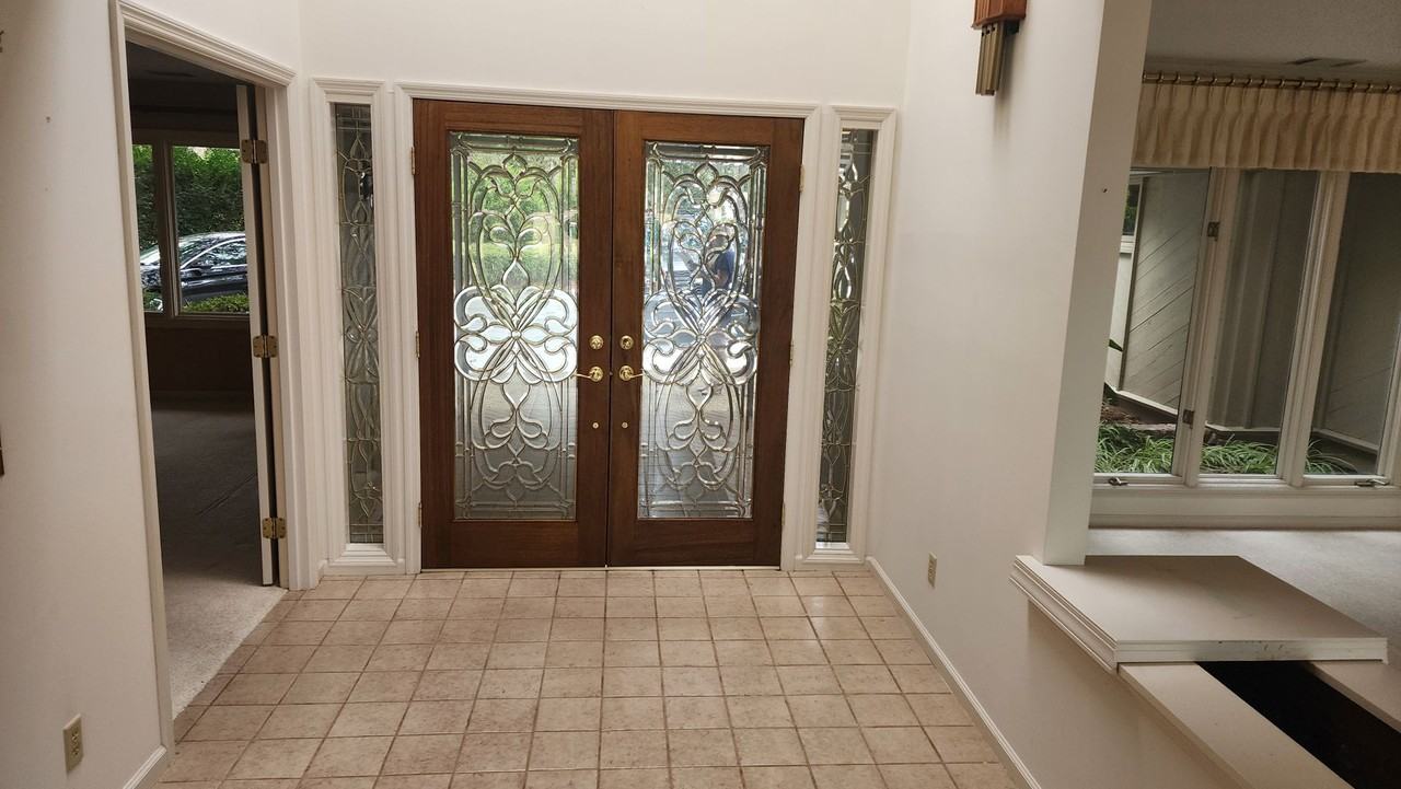4 Pheasant Run Ct - Photo 2 of 26