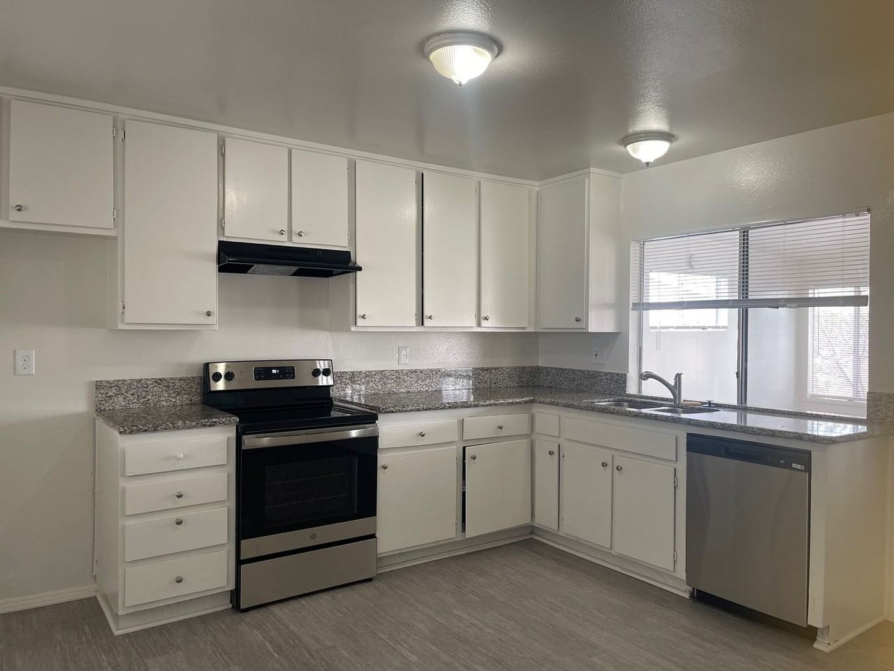 3629 W Avenue K12 - Photo 3 of 10