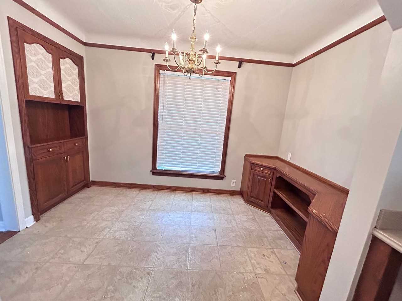 4509 Torrington Ave - Photo 4 of 21