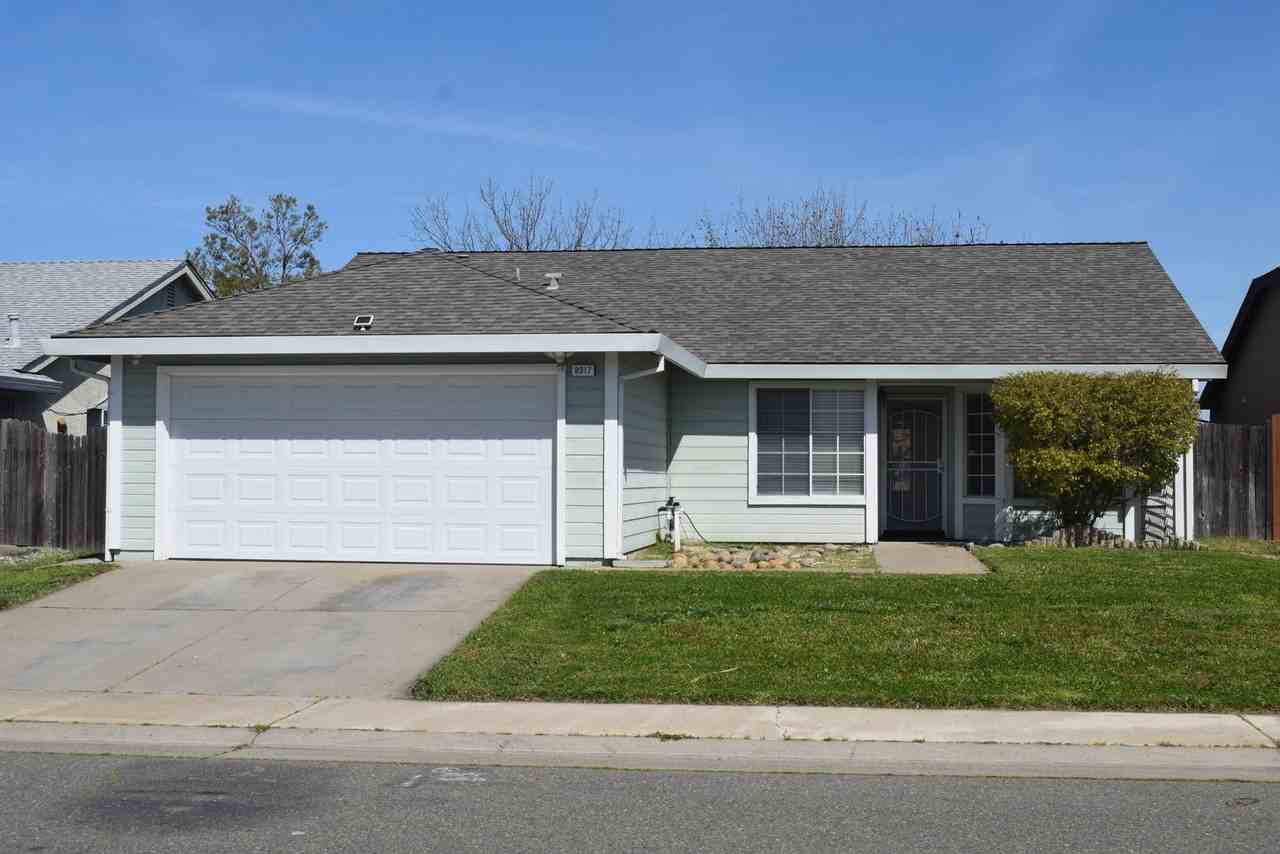 8317 Maple Trails Way - Photo 2 of 24