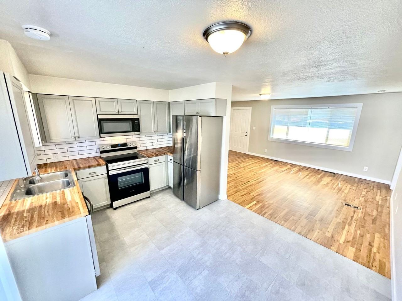 605 St Francis St - Photo 4 of 18