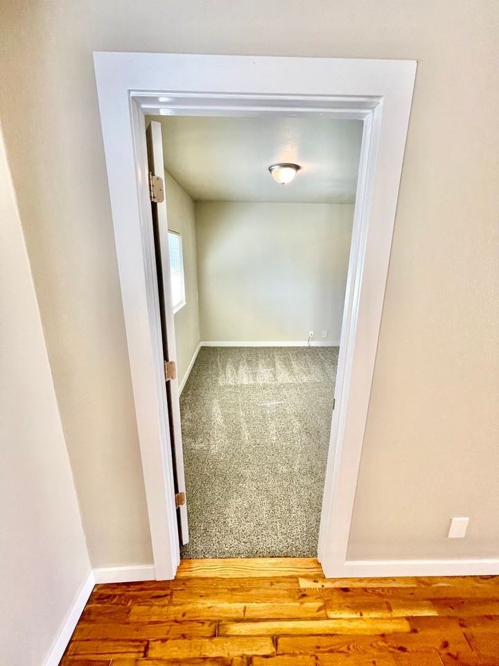 605 St Francis St - Photo 5 of 18