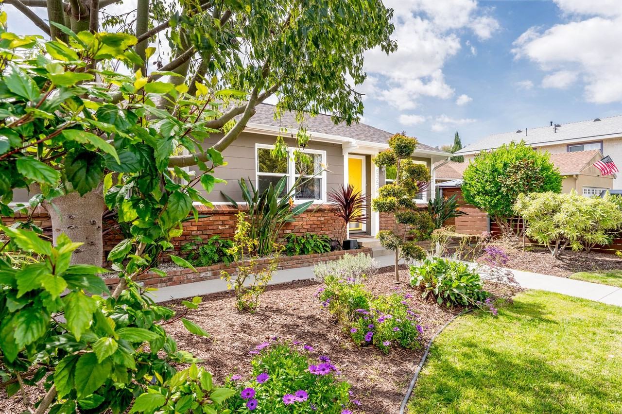 5356 E Wardlow Rd - Photo 2 of 26