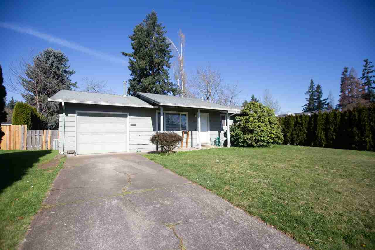 375 Sycamore Ave - Photo 2 of 16