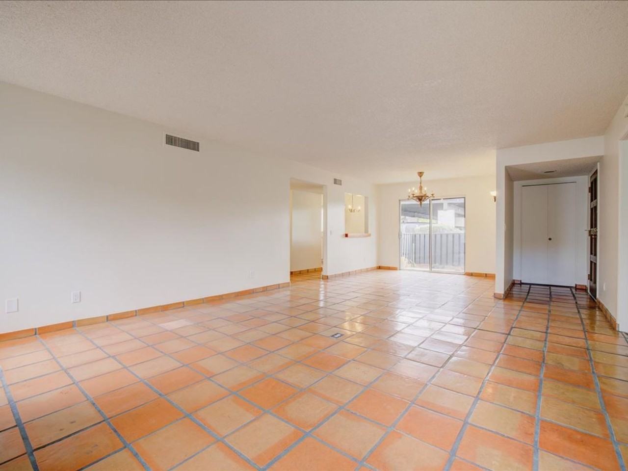 5412 N La Casita Dr - Photo 6 of 37