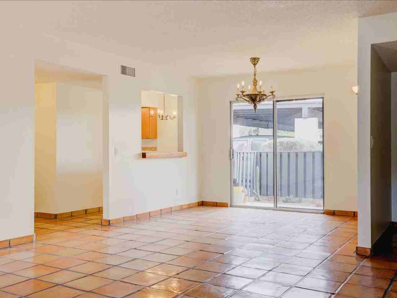 5412 N La Casita Dr - Photo 7 of 37