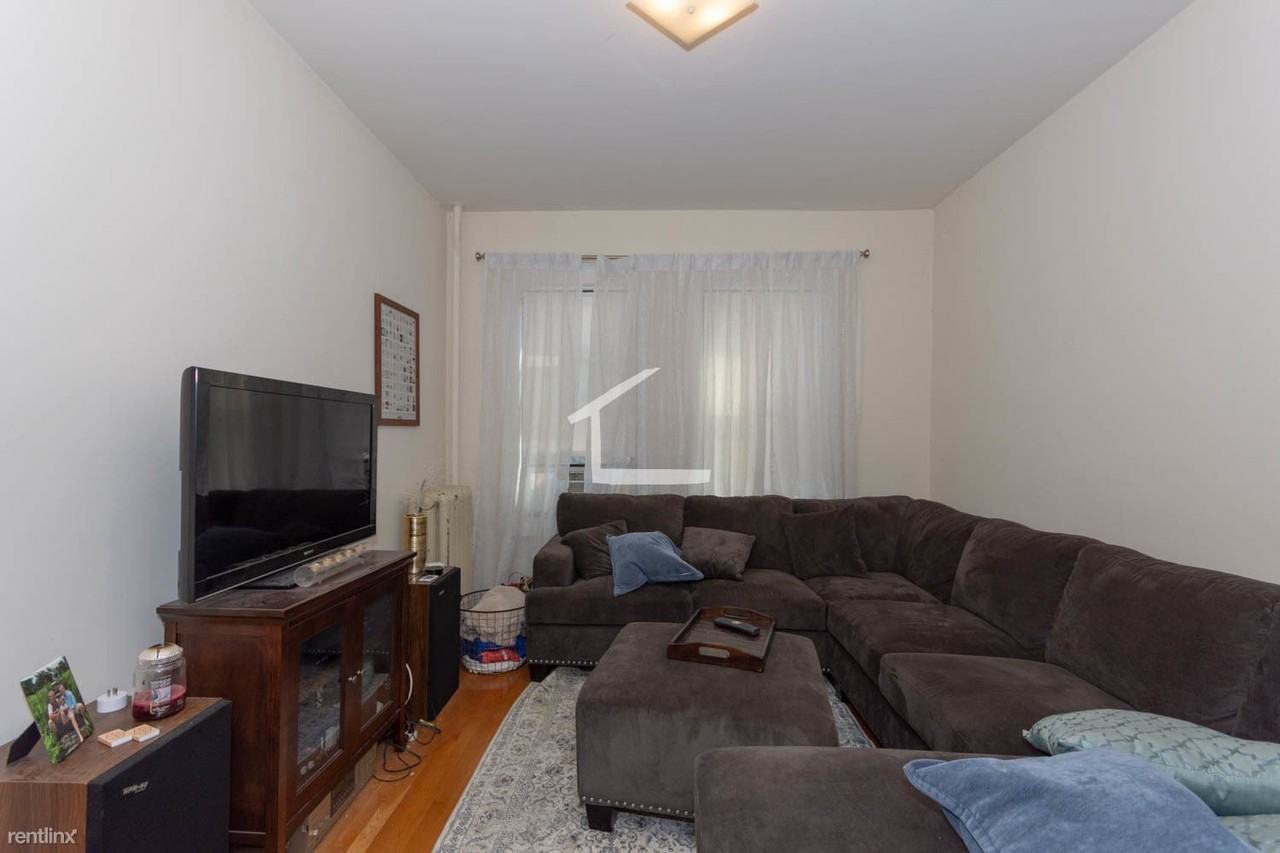 10 Park Vale Ave - Photo 3 of 9