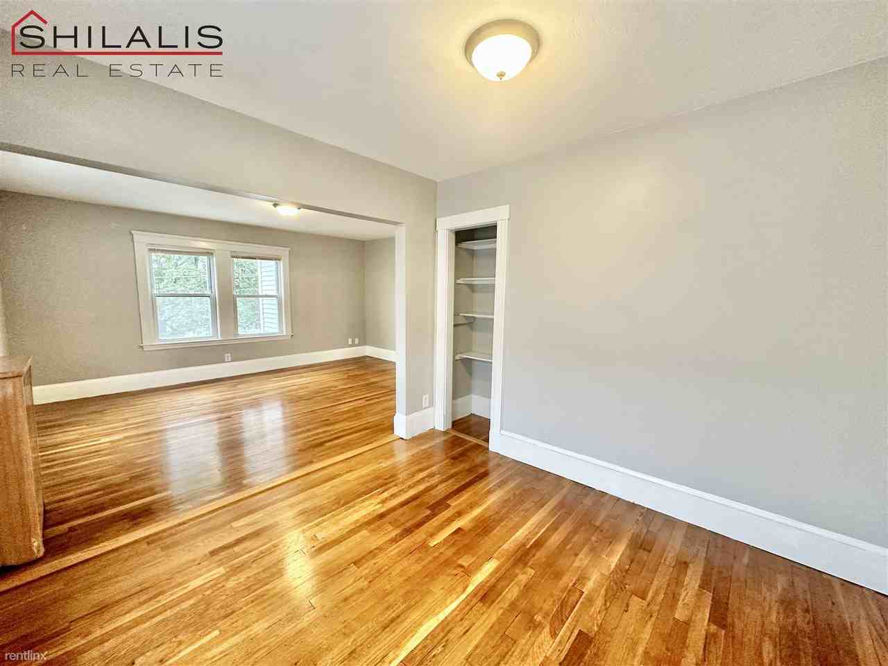 11 Bancroft St - Photo 3 of 17