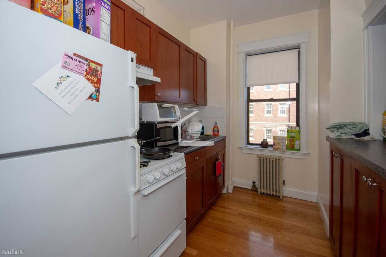 10 Park Vale Ave #6 - Photo 2 of 6