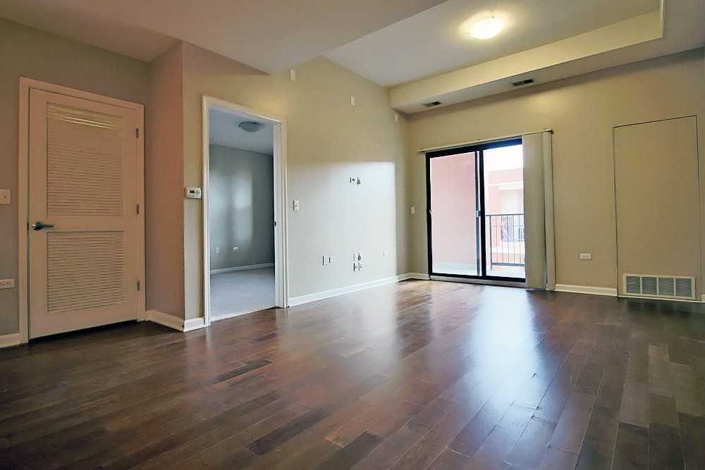 1935 S Wabash Ave #1-1-5 - Photo 4 of 16