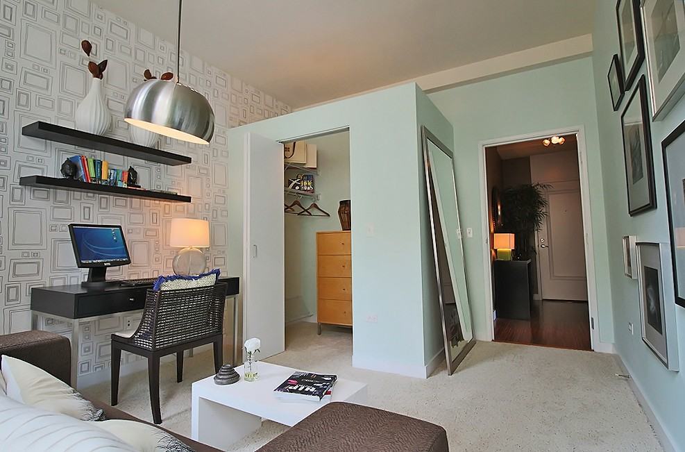 63 E Lake St #2-1 - Photo 2 of 22