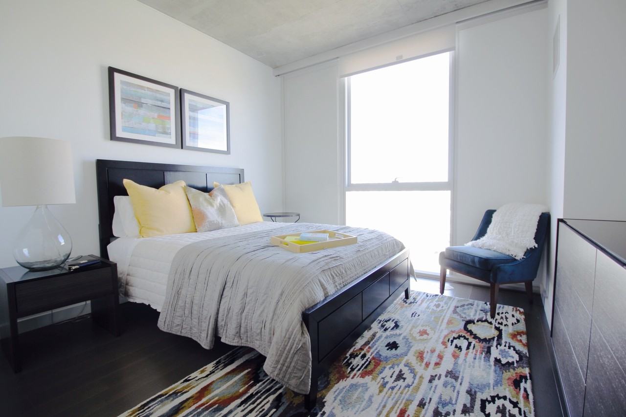 625 W Division St #1-1 - Photo 2 of 12