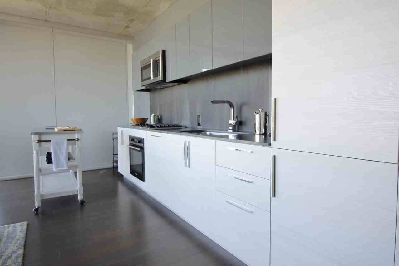 625 W Division St #2-2 - Photo 3 of 17