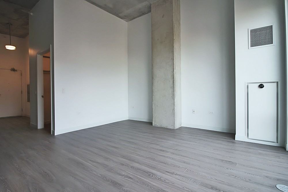 728 N Morgan St - Photo 5 of 7