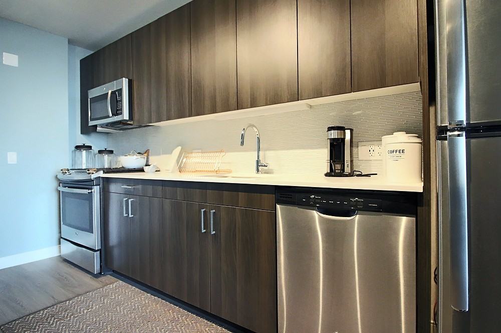 728 N Morgan St - Photo 5 of 11