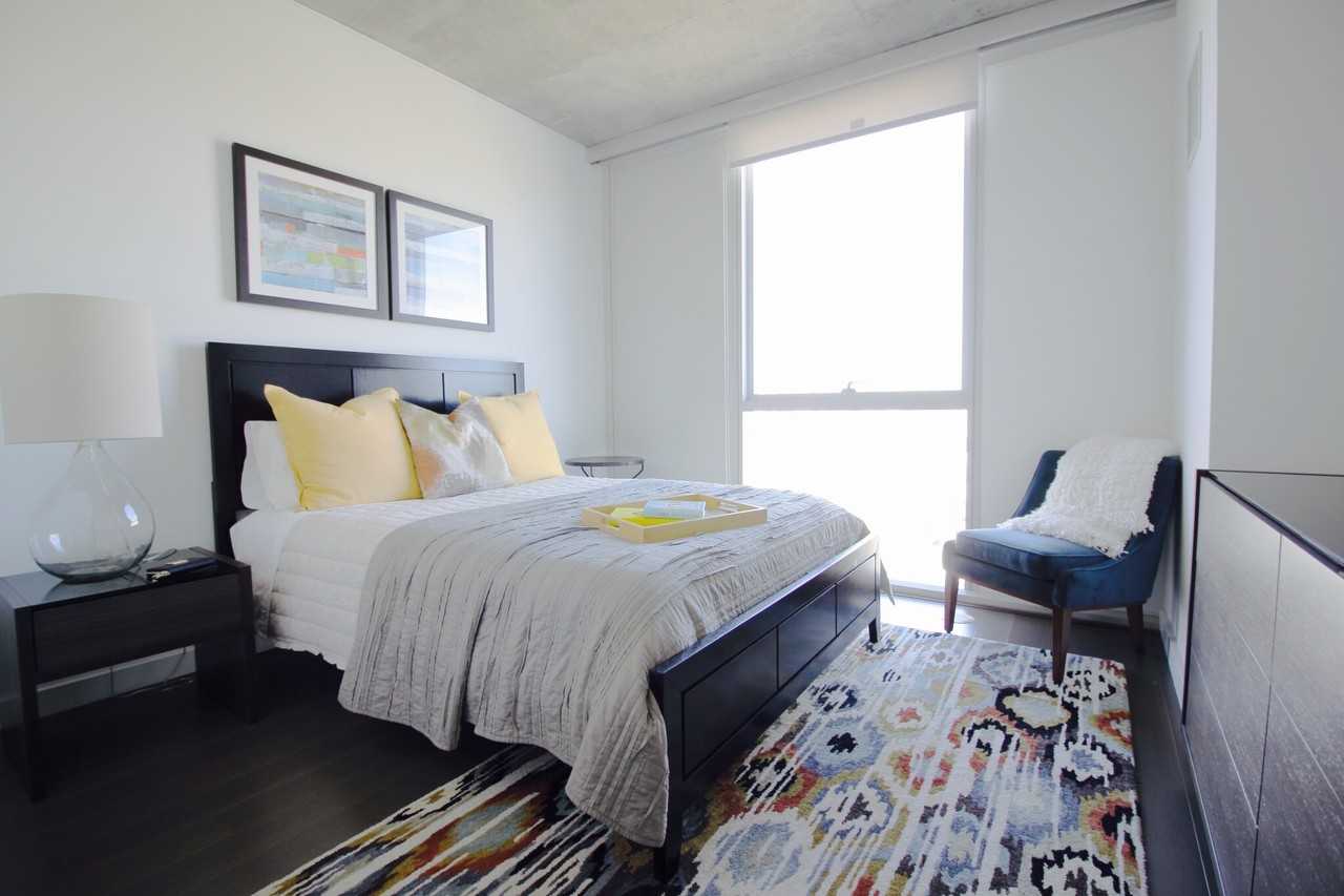 625 W Division St #1-1DEN - Photo 2 of 11